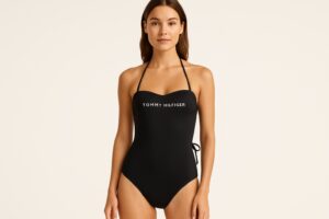 Přečtete si více ze článku Objevte Ekologickou Eleganci: Jednodílné Plavky Tommy Hilfiger